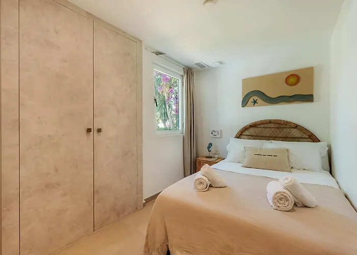 Apartment Olas De Calma | Peaceful Retreat